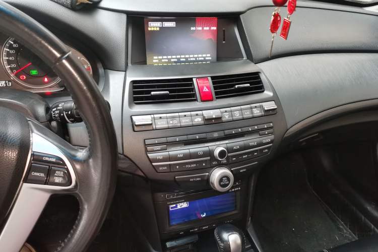 Used Honda Accord 2013 2.0L SE Audio And AC Panel