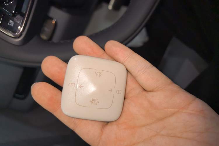 Used Zeekr MIX 2025 Intelligent Driving Version
