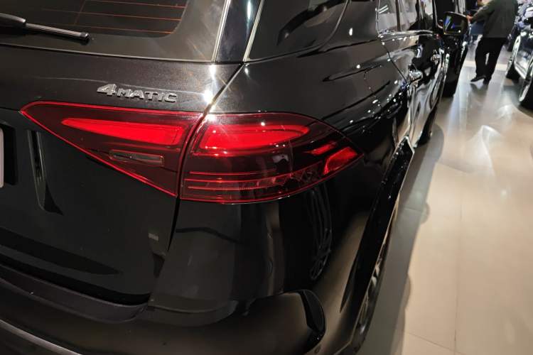 Used Mercedes-Benz GLE 2024 GLE 350 4MATIC Stylish Model
