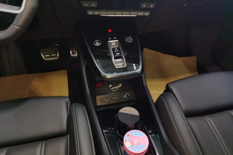 Used Audi Q4 e-tron 2024 40 e-tron Boundary Edition in Midnight Blue