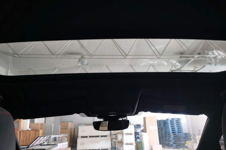 Used Land Rover Discovery Sport 2020 249 PS R-Dynamic Performance Tech Edition 7 Seats Headliner