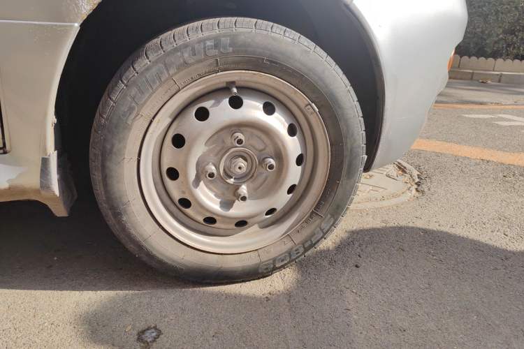 Used Chery QQ3 2012 Stylish Edition 1.0L Manual Start-Up Model
