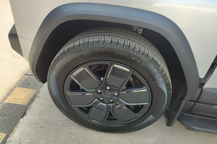 Used iCAR 03T 2024 501km Four-wheel Drive Long-Range Version Exterior 4