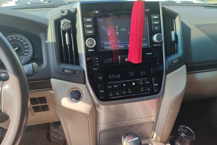 Used Toyota Land Cruiser 
