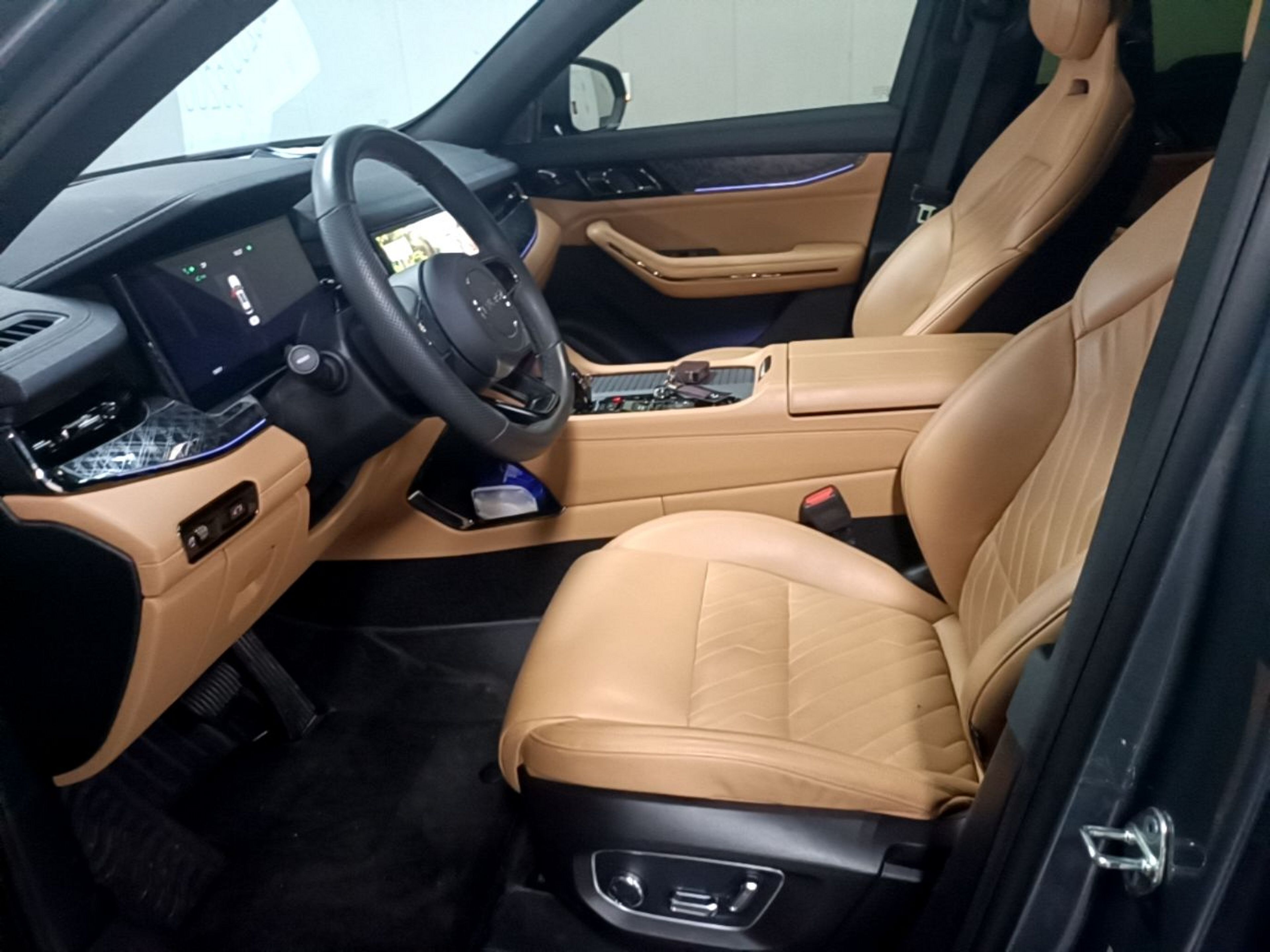 Interior delantero