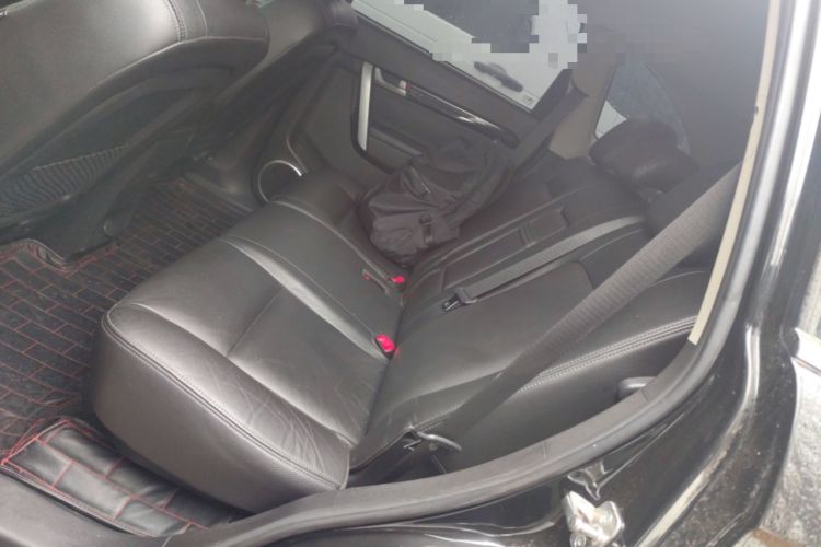 Used Chevrolet Captiva 2012 2.4L 4x4 Flagship Edition 7 Seats Left Rear Seat