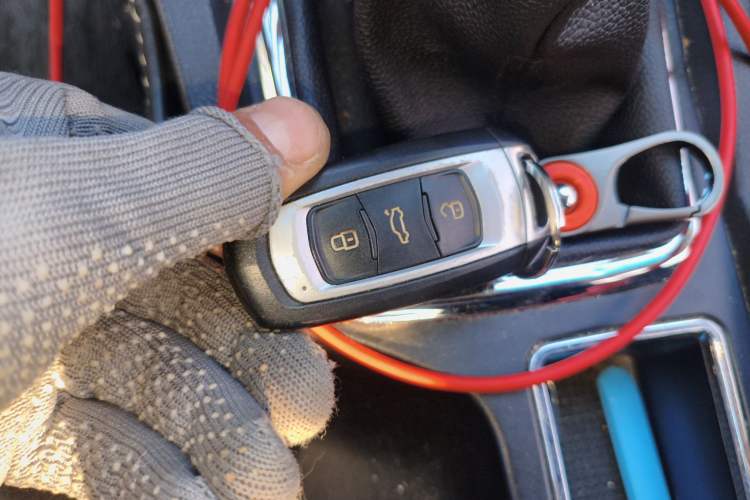 Used Geely Auto Emgrand 2017 Sedan Million Edition 1.5L Manual - Upward Version Vehicle Key