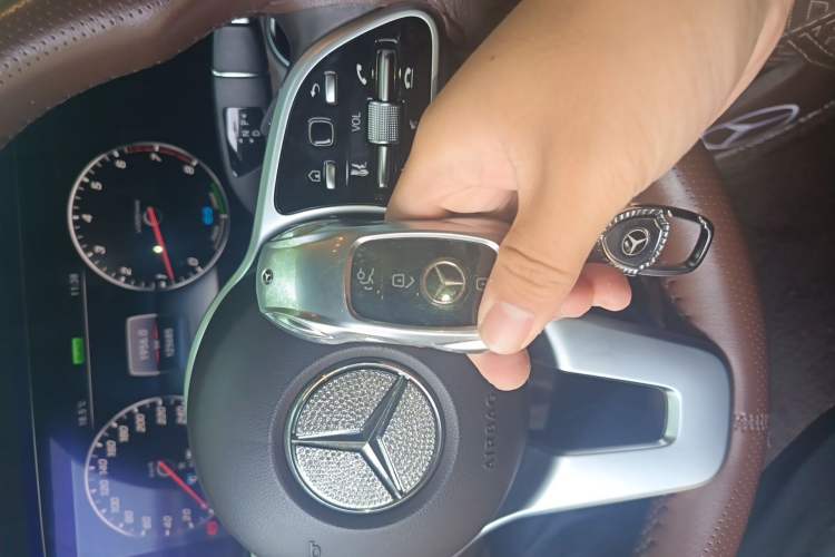 Used Mercedes-Benz E-Class 2020 E 260 L Vehicle Key