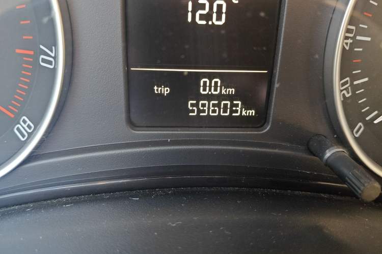 Used Skoda Octavia 2013 1.6L Manual Eado Edition