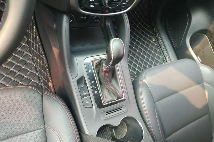 Used Changan CS75 2016 1.8T Automatic Elite Model China V Standard