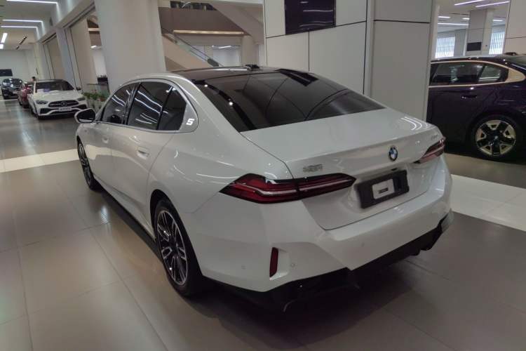 Used BMW 5 Series 2025 530Li Leading Model M Sport Package