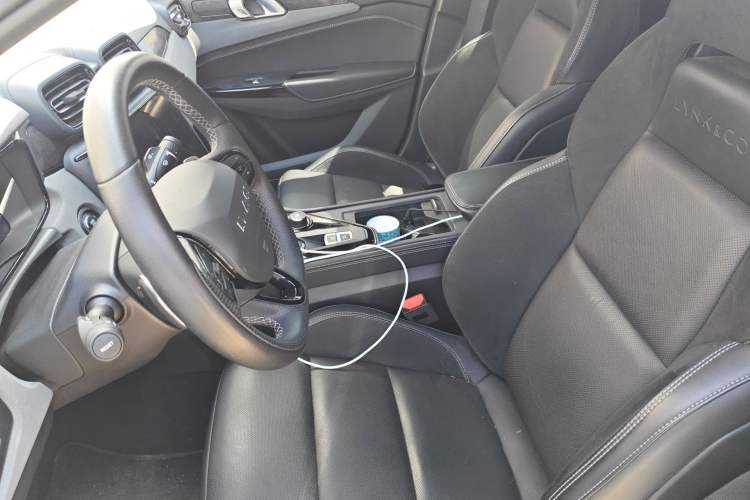 Used Lynk & Co 03 2022 2.0TD DCT JingPro Left Front Seat