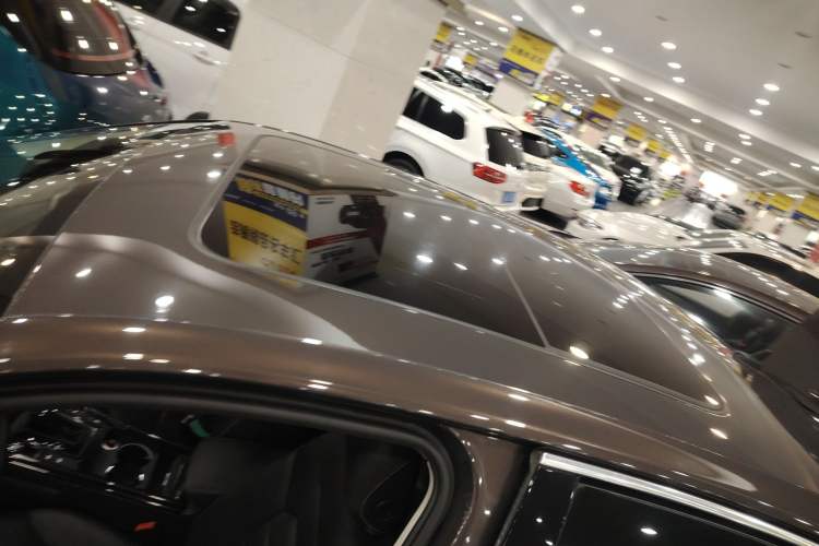 Used Volkswagen Phideon 2019 380TSI Two-Wheel Drive Business Edition China VI Standard