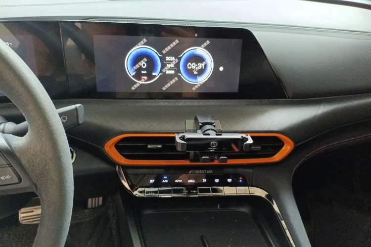 Used CHANGAN UNI-T 2022 1.5T Sport Edition Premium Version
