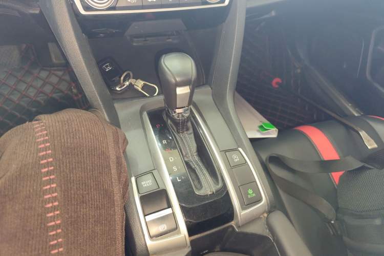 Used Honda Civic 2016 220TURBO CVT Luxury Edition