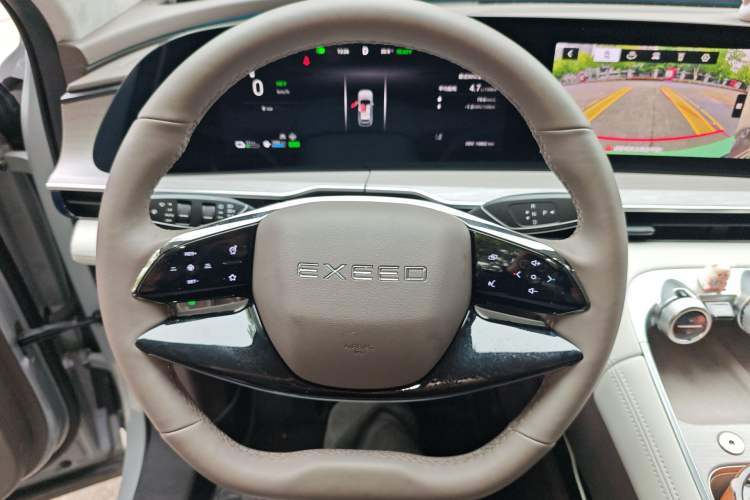 Used EXEED Stellar C-DM 2025 100 Long-Range Pro Two-Wheel Drive Steering Wheel