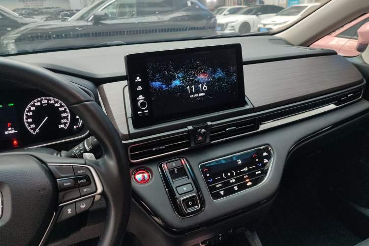 Used Honda Odyssey 2022 2.0L eHEV Sharp Enjoyment Edition Audio And AC Panel