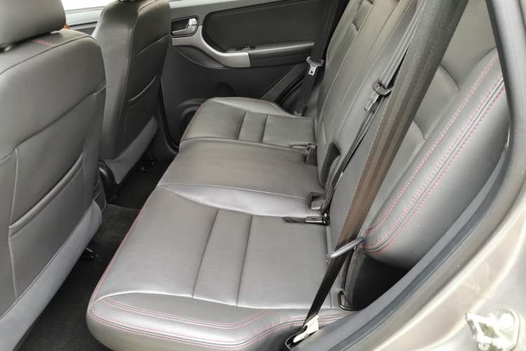 Used Chery Tiggo 3 2015 1.6L CVT ZhiShang Commemorative Edition
