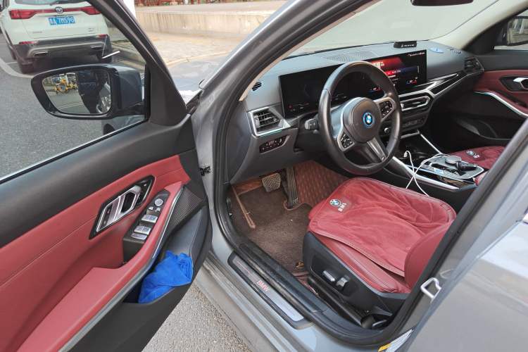 Used BMW i3 2022 eDrive 35 L