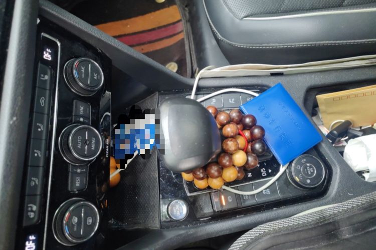 Used Volkswagen Tiguan L 2017 380TSI Automatic All-Wheel Drive Supreme Flagship Edition Gear Lever