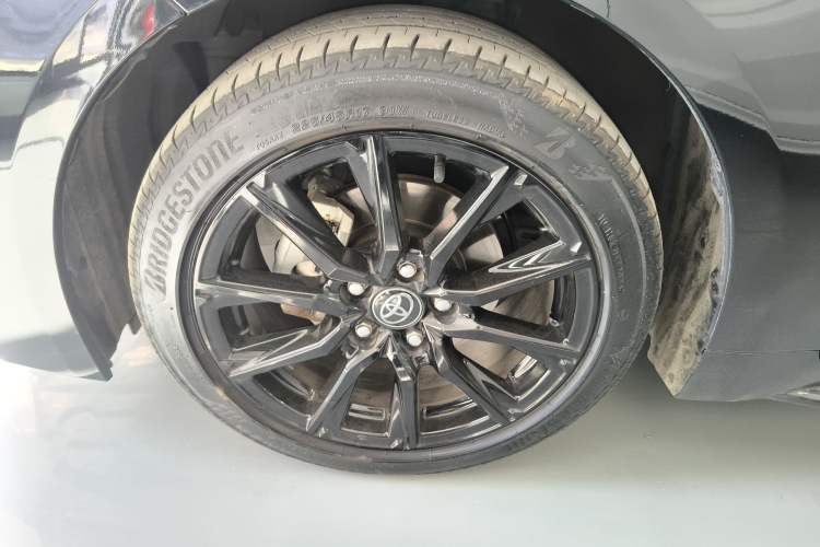 Used Toyota Levin 2024 Smart Electric Hybrid Dual-Motor 1.8L Knight Edition Left Front Wheel Hub