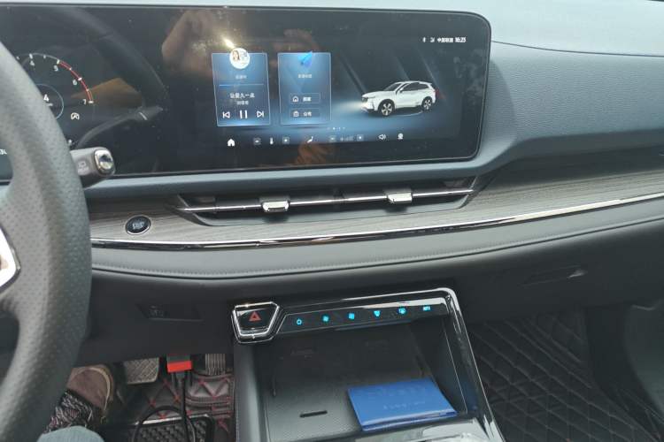 Used Ford Equator Sport 2022 Facelift EcoBoost 170 Prestige Model Audio And AC Panel