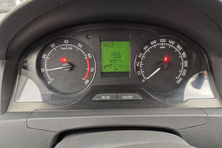 Used Skoda Rapid 2016 1.4L Manual Front-Wheel Drive Model