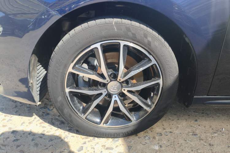 Used BYD Song MAX 2017 1.5T Automatic Smart Connect Elite 7-Seater
