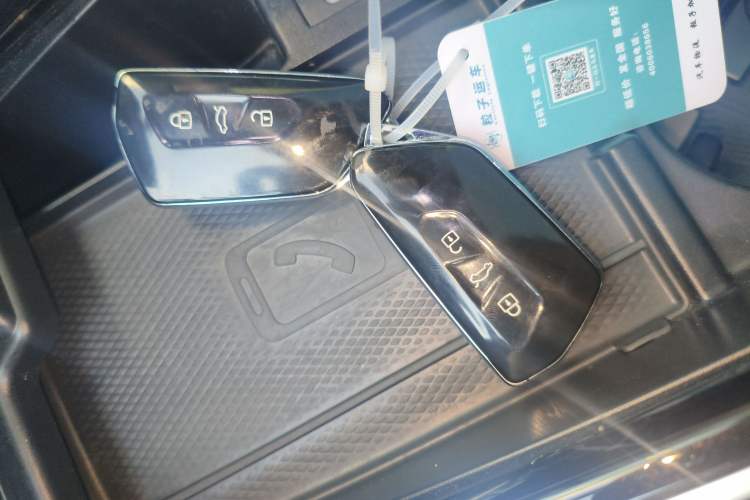 Used Volkswagen ID.6 CROZZ 2022 Long-Range PRO Edition Vehicle Key