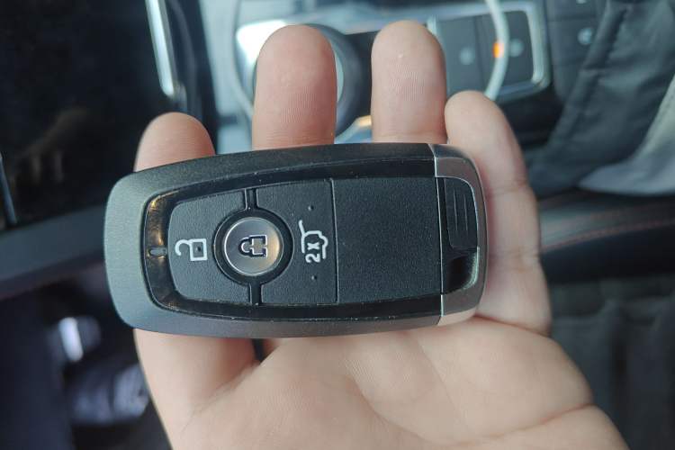 Used Ford Escape 2020 EcoBoost 245 Four-Wheel Drive ST-LINE Deluxe Edition
