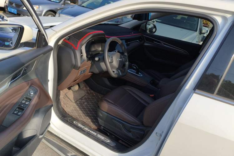 Used Haval F7 2019 1.5T Two-Wheel-Drive i-Type China VI Standard
