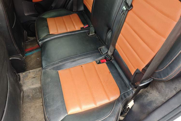 Used Cowin X3 2017 1.6L Manual Enthusiast Edition China V Standard Left Rear Seat