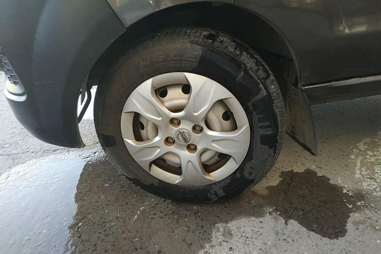 Used Jinbei Hiace X30 2020 1.5L Super-Comfortable Version China VI Standard SWC15M
