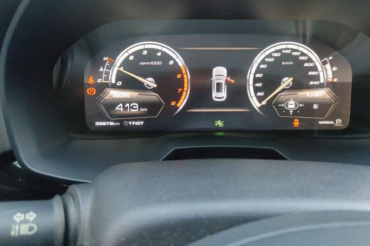 Used Wey VV7 2017 VV7c 2.0T Flagship Model Odometer Close Up