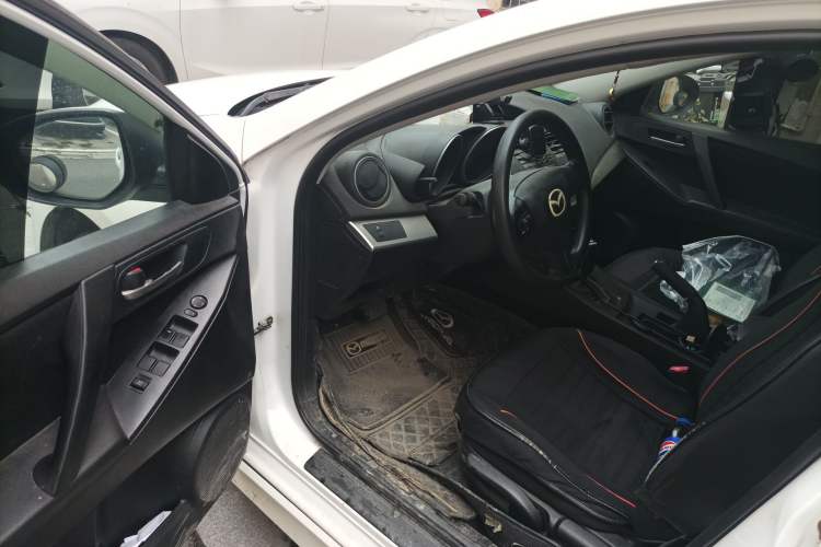 Used Mazda 3 2013 Hatchback 1.6L Automatic Elite Model
