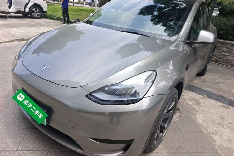 Used Tesla Model Y 2023 Rear-Wheel-Drive Version