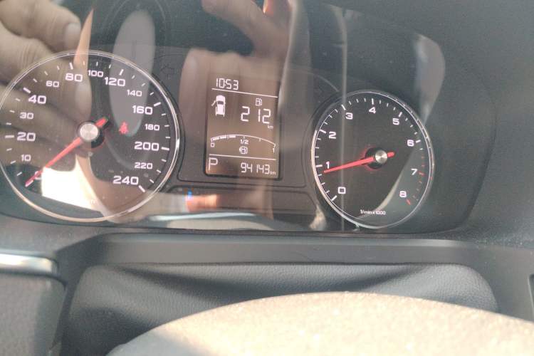 Used Roewe RX5 2016 20T Two-Wheel Drive Automatic Flagship Edition