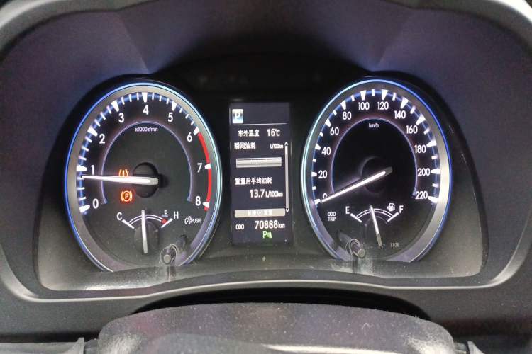 Used Toyota Highlander 2018 2.0T Four-Wheel Drive Luxury Edition 7 Seats China V Emission Standard
