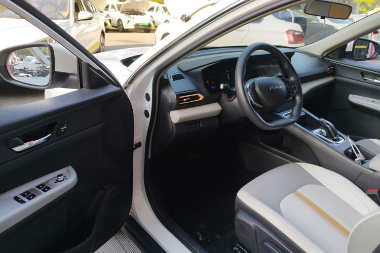 Used Dongfeng Aeolus E70 2023 Revised PRO Smart Drive Version