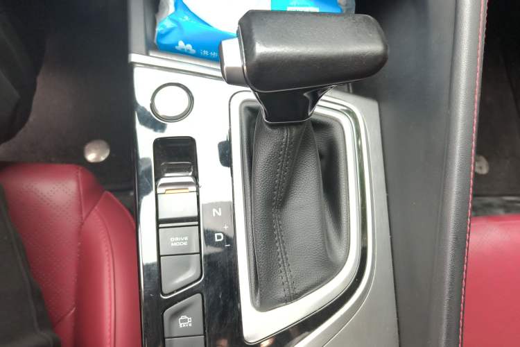 Used CHANGAN Eado 2021 PLUS Blue Whale NE 1.4T GDI DCT Flagship Model Gear Lever