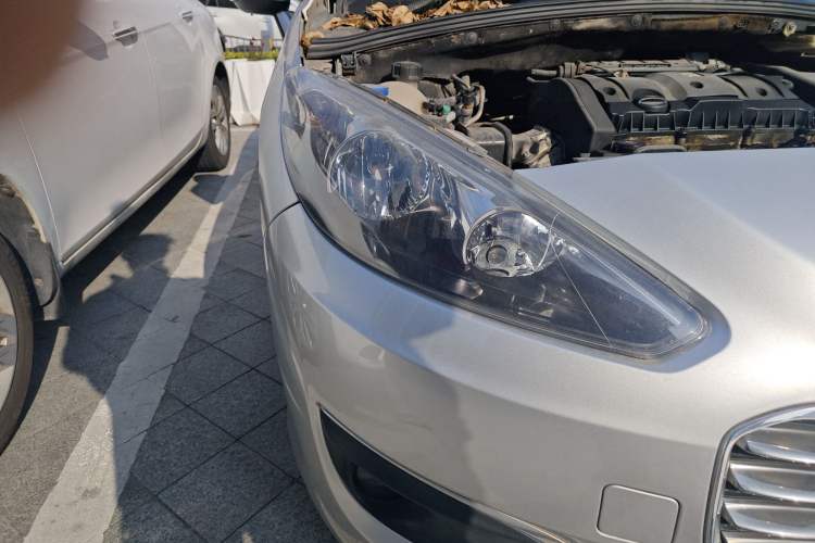 Used Peugeot 308 2012 1.6L Automatic Fashion Edition