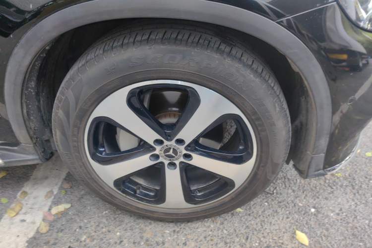 Used Mercedes-Benz GLC 2017 GLC 260 4MATIC Luxury Model