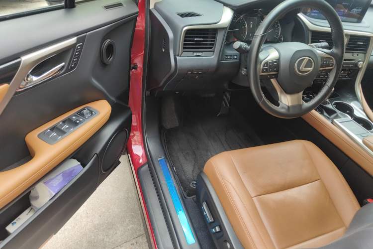 Used Lexus RX 2020 Facelifted 300 4x4 Elegant Edition Driver Seat