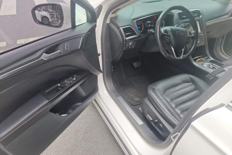 Used Ford Mondeo 2017 EcoBoost 180 Stylish Model
