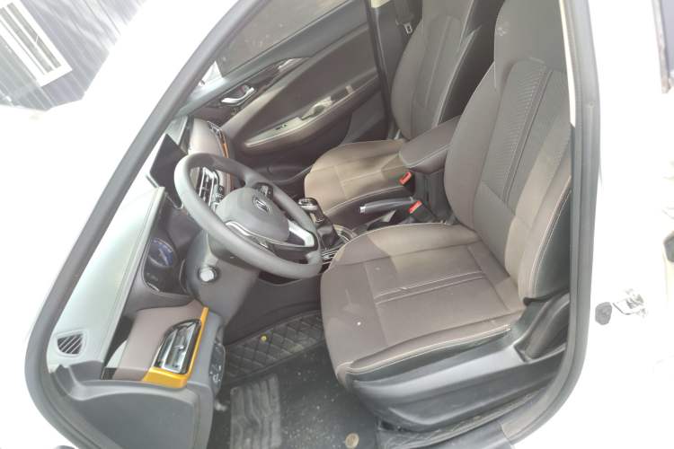 Used CHANGAN Eado DT 2019 1.6L Manual Comfort Model China VI Standard Left Front Seat