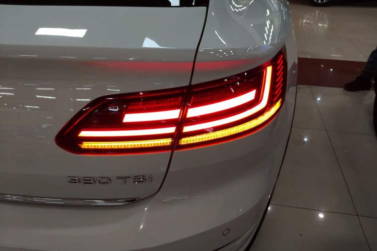 Used Volkswagen FAW-Volkswagen CC 2023 Hunting Vehicle 380TSI Hunter's Heart Edition
