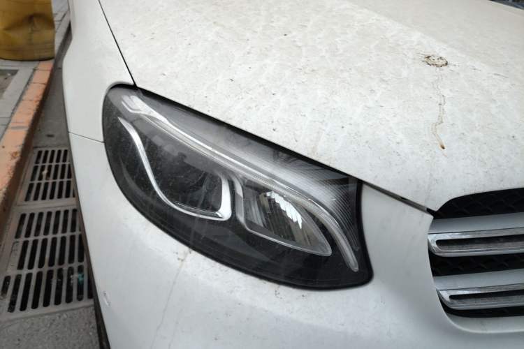 Used Mercedes-Benz GLC 2018 Facelift GLC 260 4MATIC Luxury Edition
