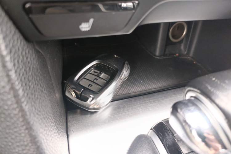 Used Honda Avancier 2017 240TURBO Two-Wheel Drive Premium Edition Vehicle Key