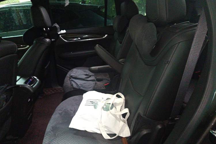 Used Cadillac XT6 2020 28T Six-Seater Luxury Version