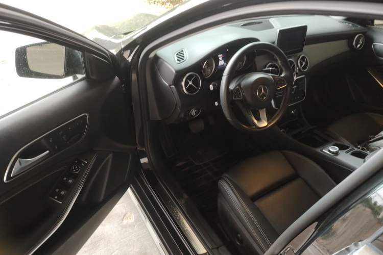 Used Mercedes-Benz GLA 2016 GLA 200 Fashion Model Driver Seat